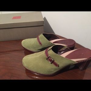Cole Haan Cordelia Clogs Asparagus Suede S10.5B